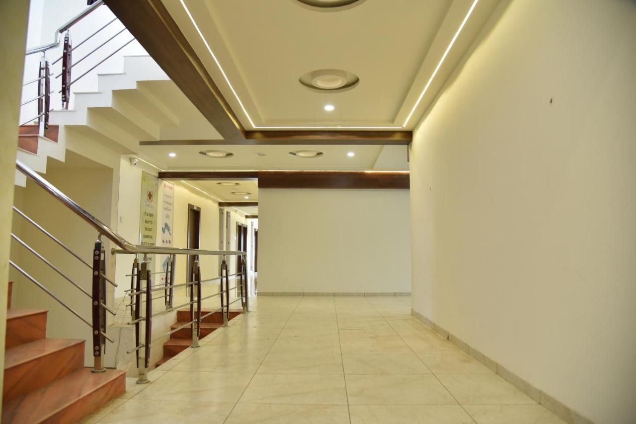 Hotel Savera Inn Morbi Exterior foto