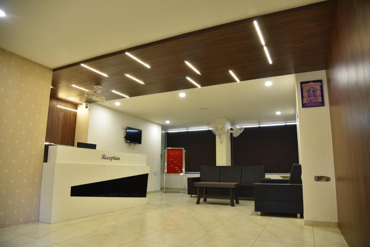 Hotel Savera Inn Morbi Exterior foto