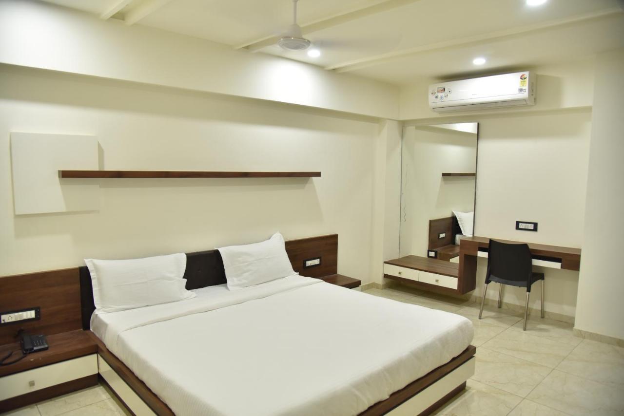 Hotel Savera Inn Morbi Exterior foto