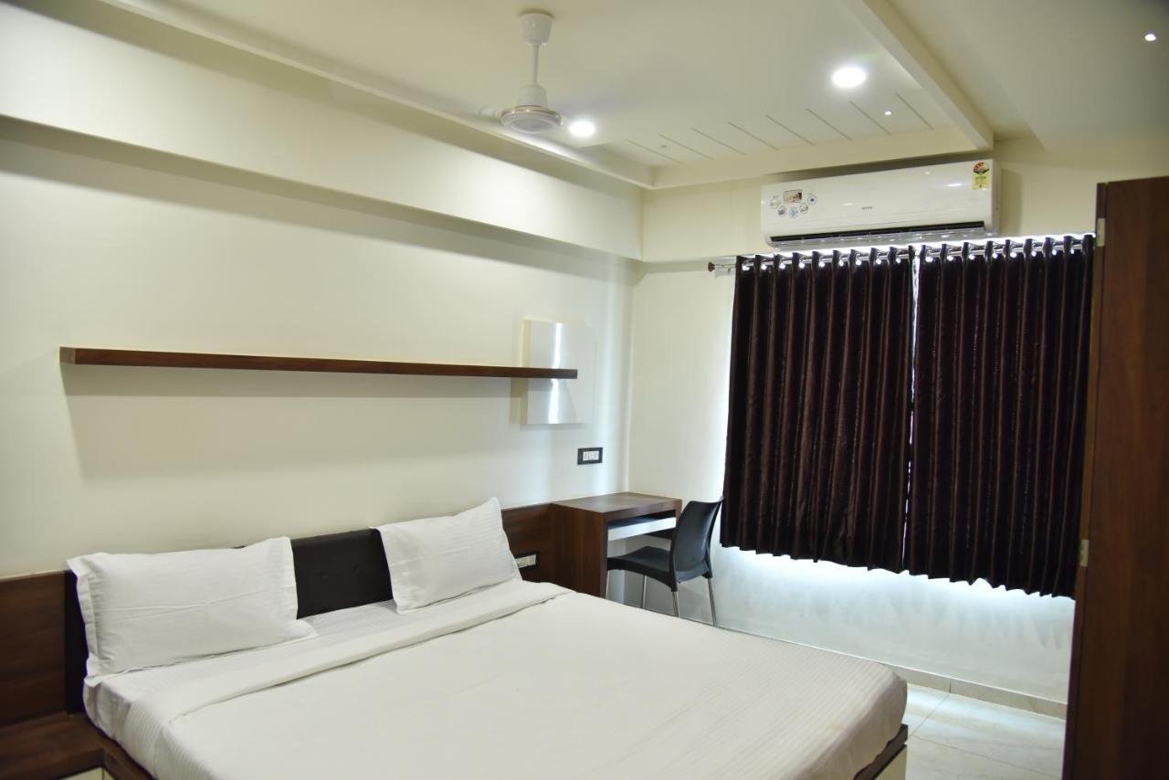 Hotel Savera Inn Morbi Exterior foto
